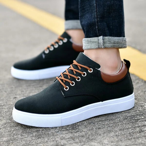 Sd4ad9f9c5981485aa5ca8c75812a675br_dc3bdccf-1d9a-4f54-b168-b4f3fd753cf3-11.jpg Fashionable Casual Sneakers Made of Canvas