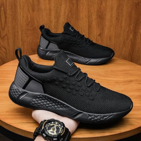 Minimalistic Men's Casual Sneakers